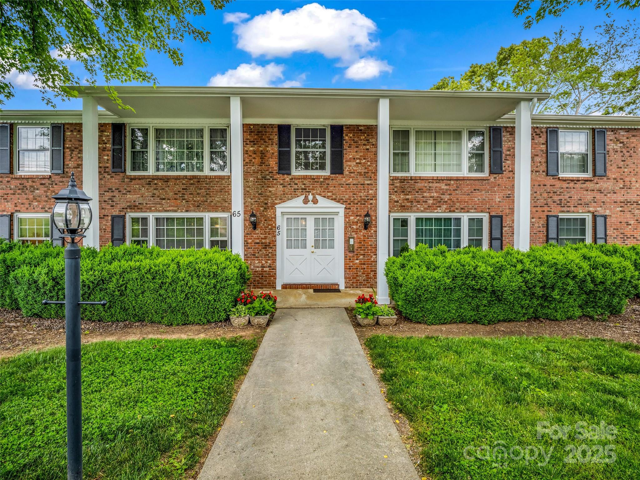 65 Brookside Drive 35
