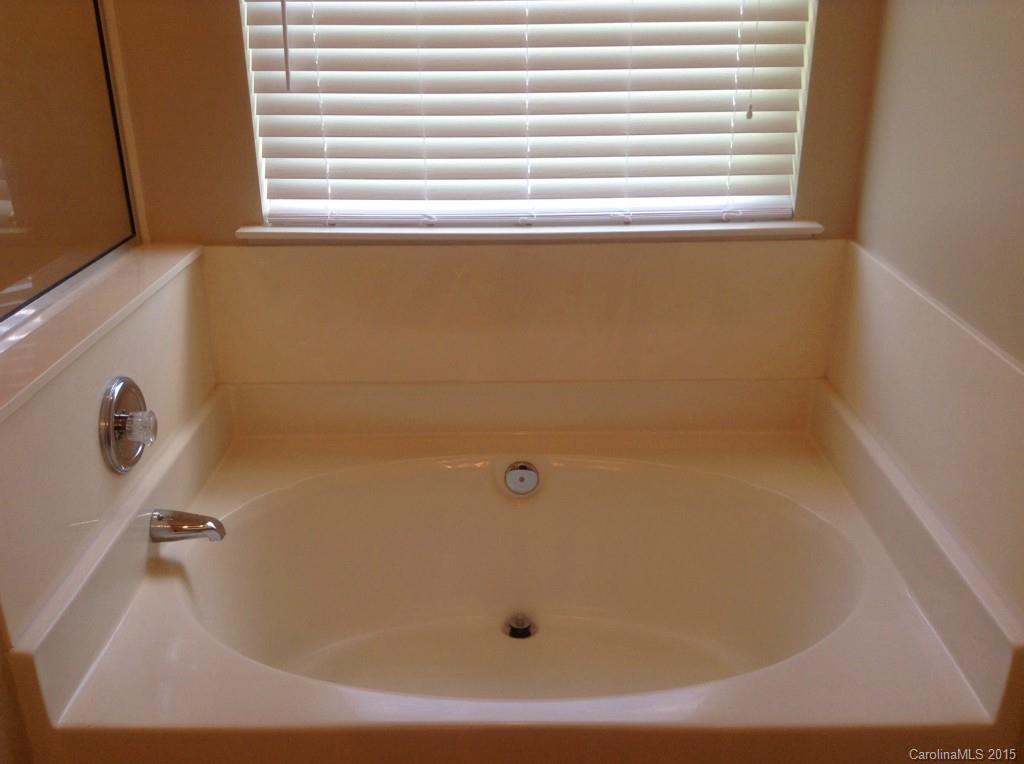 Tealbriar - Residential Lease