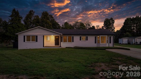 Photo of 5795 Valley Field Road, Hickory, NC 28602 (MLS # 4416732)