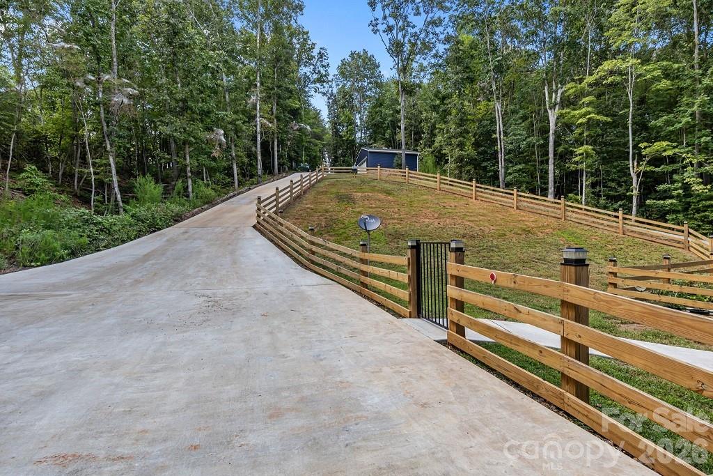 Fern Valley Falls - Residential