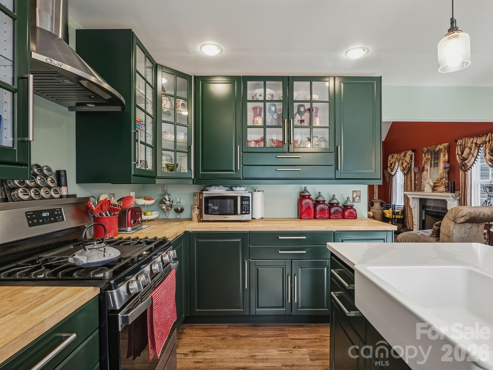 Fern Valley Falls - Residential