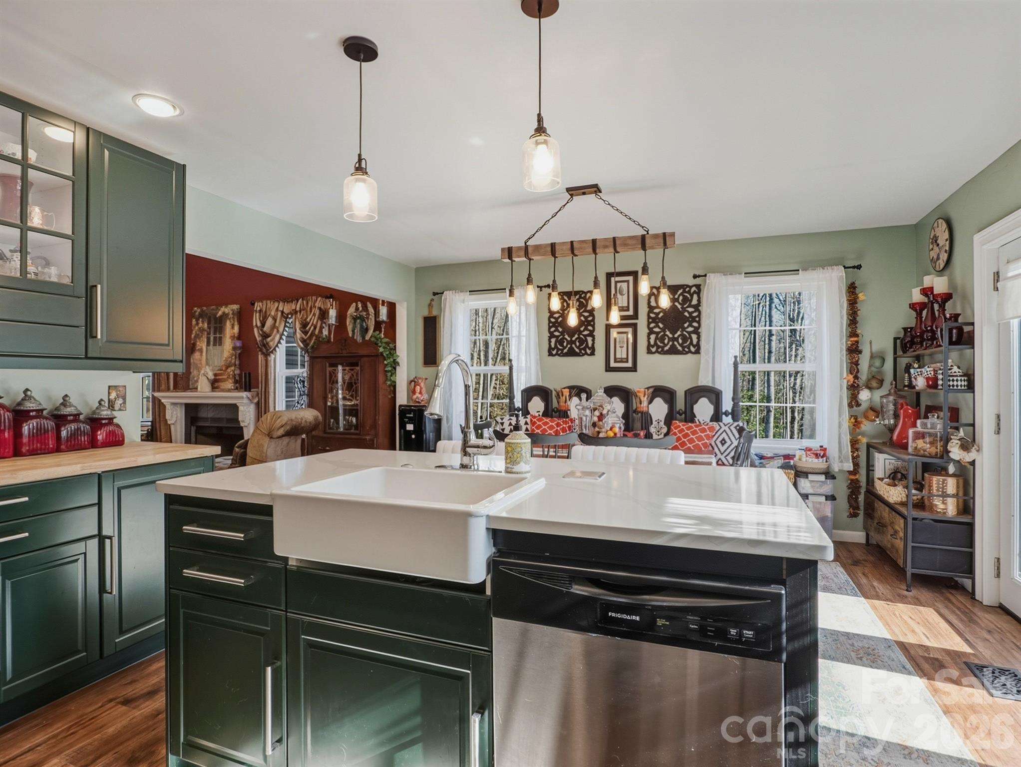 Fern Valley Falls - Residential