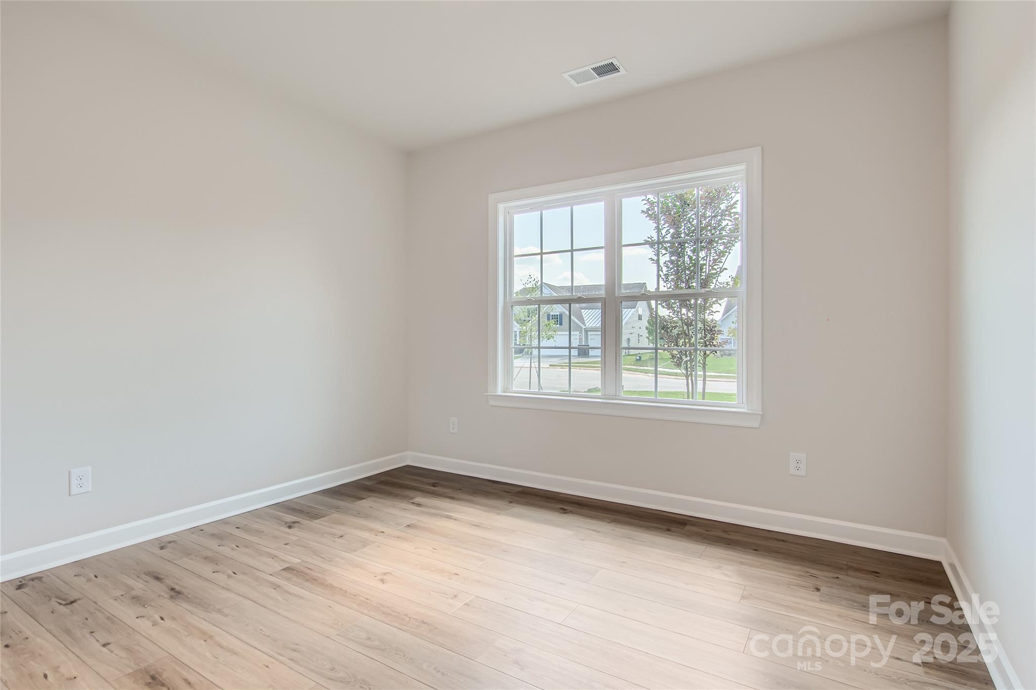 Roselyn - Residential