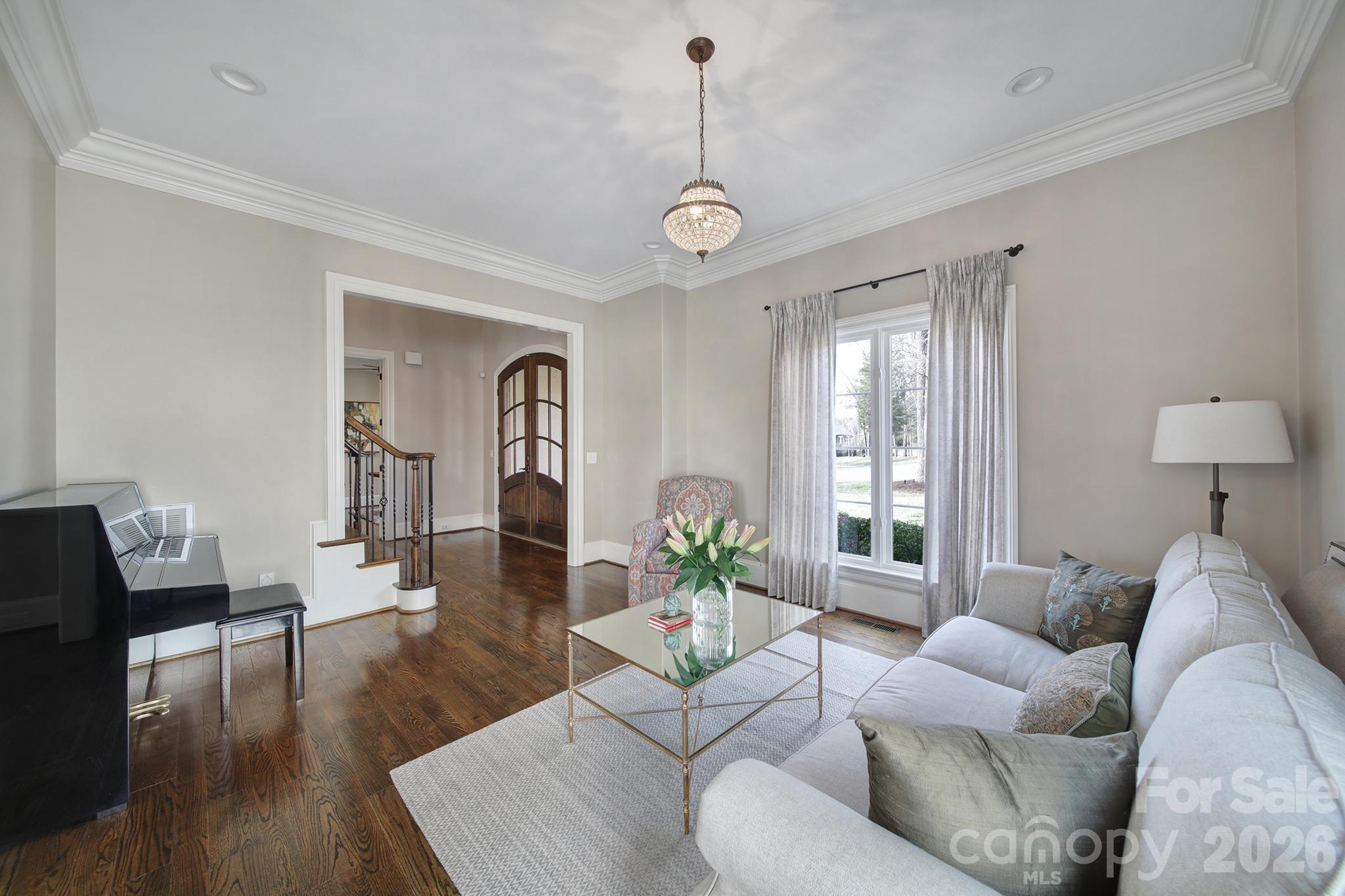 8000 Skye Lochs Drive