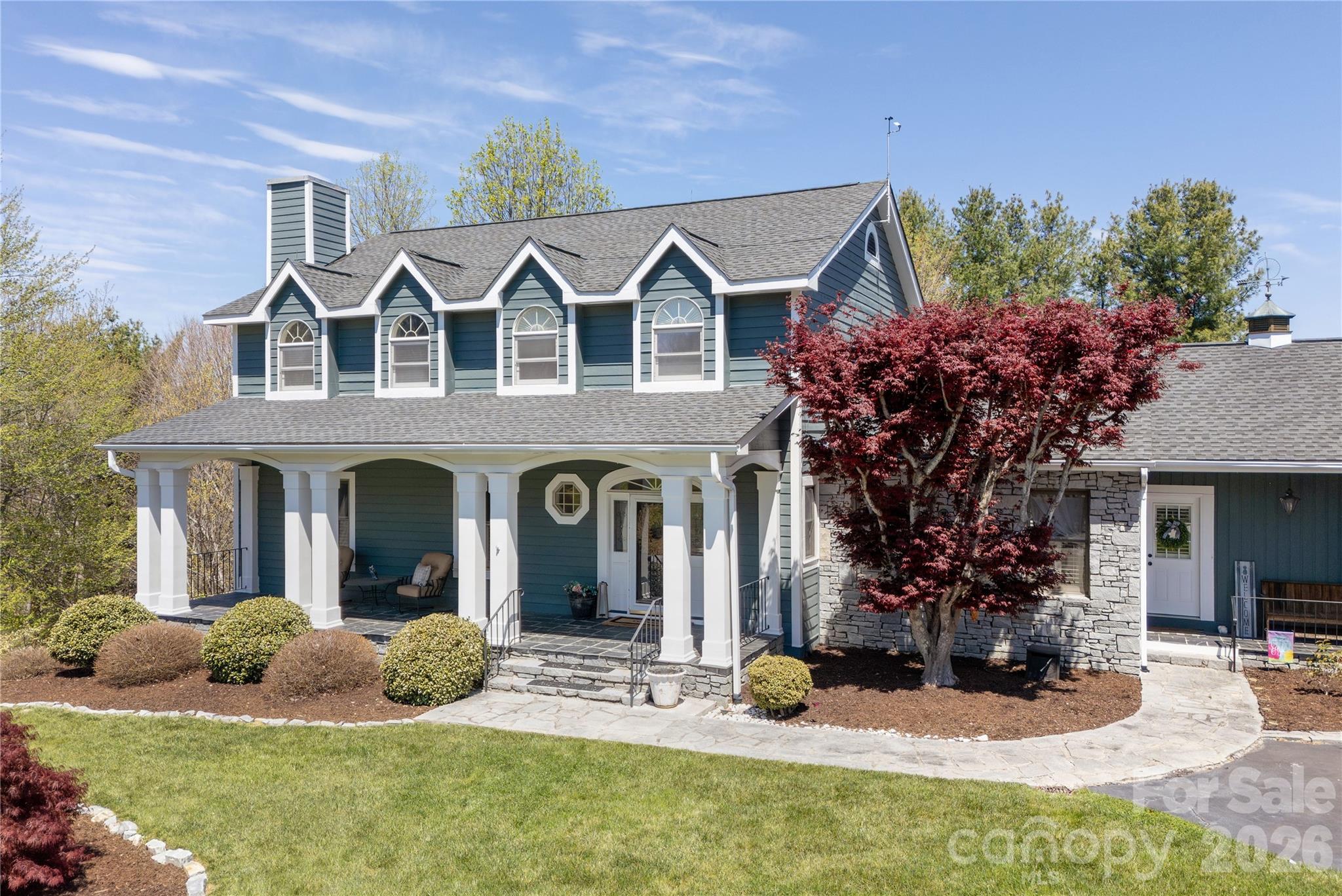 102 Brookhollow Drive