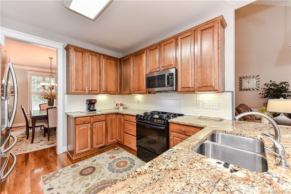 Lake Shore - Residential