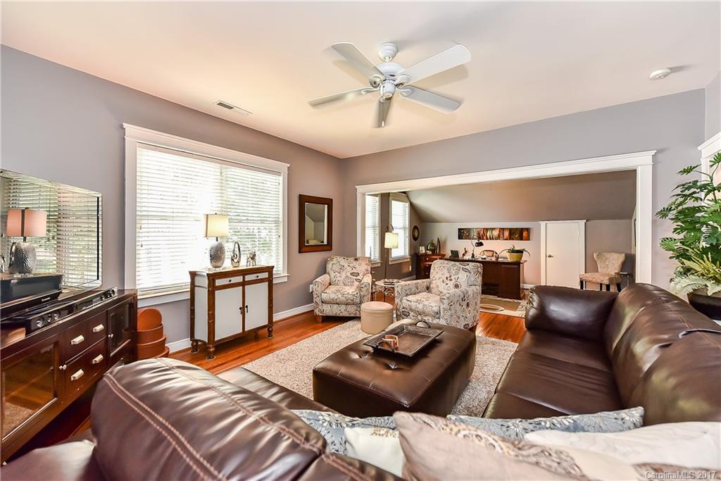 Lake Shore - Residential