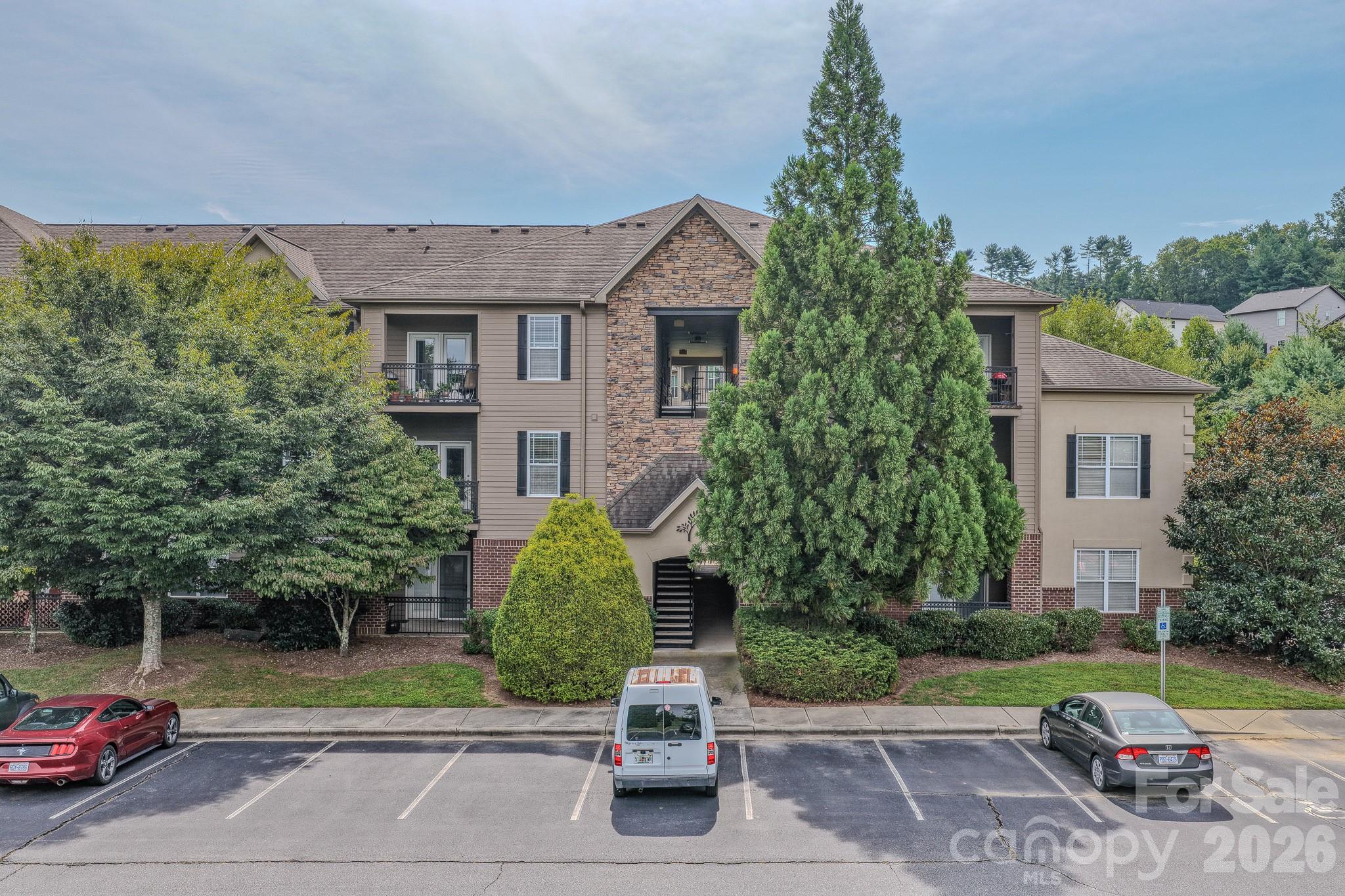 291 Brickton Village Circle 307