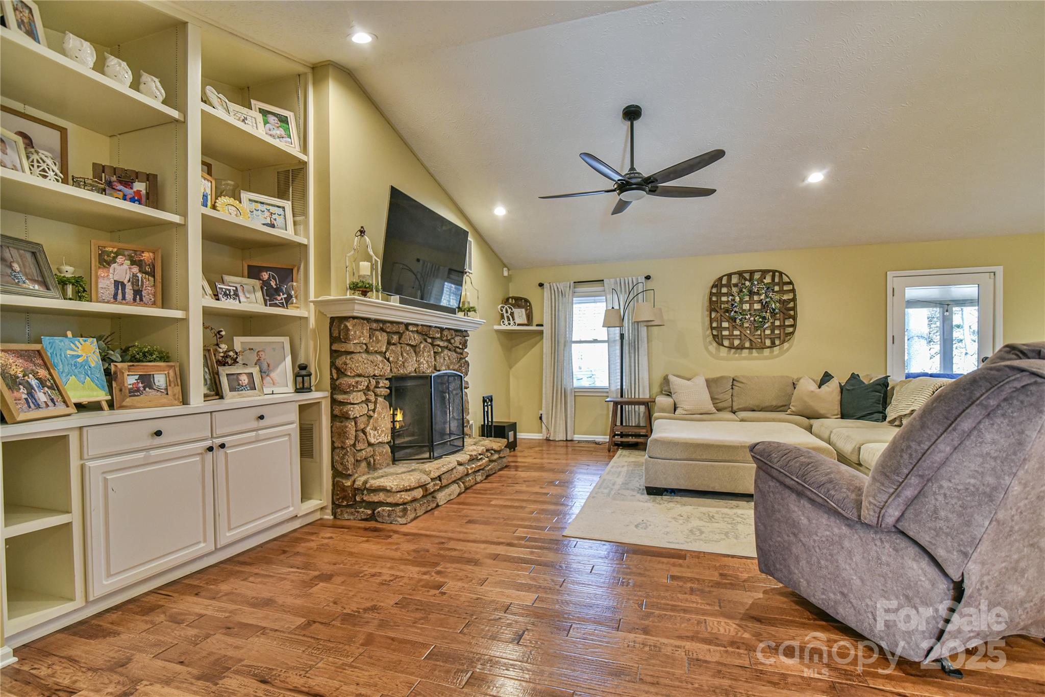 3 Brook Forest Drive