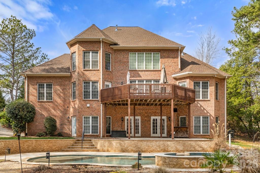 1221 Silver Arrow Court