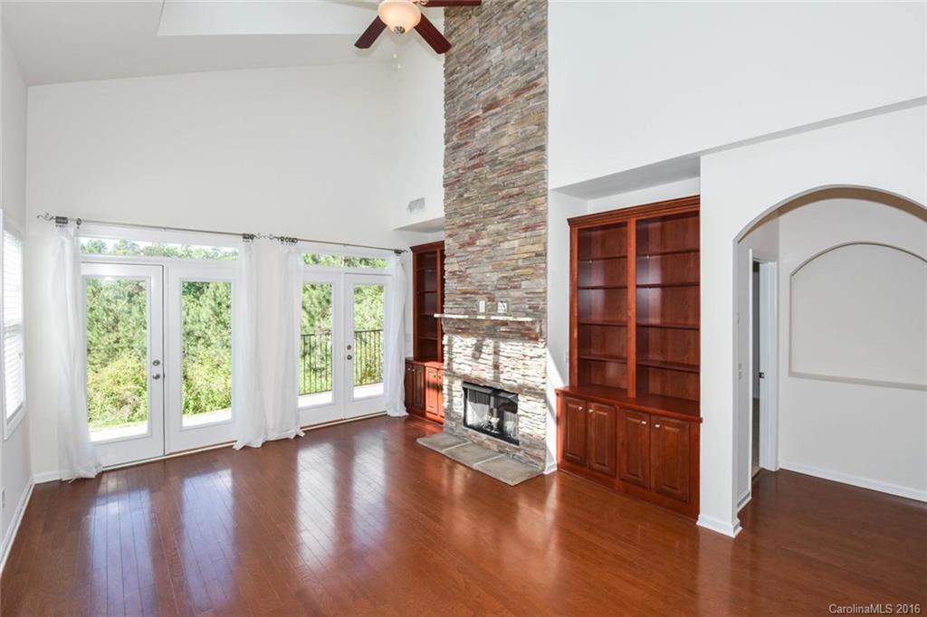 Lake Shore - Residential