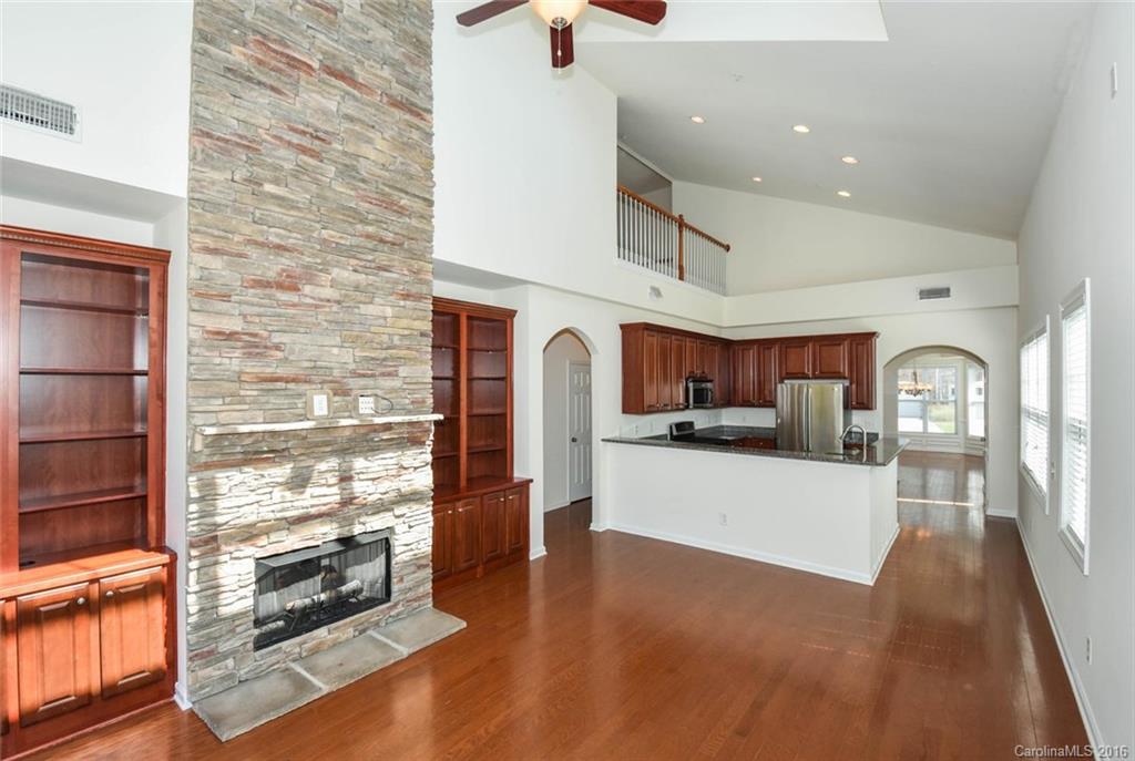 Lake Shore - Residential