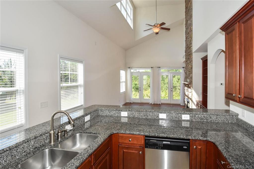 Lake Shore - Residential