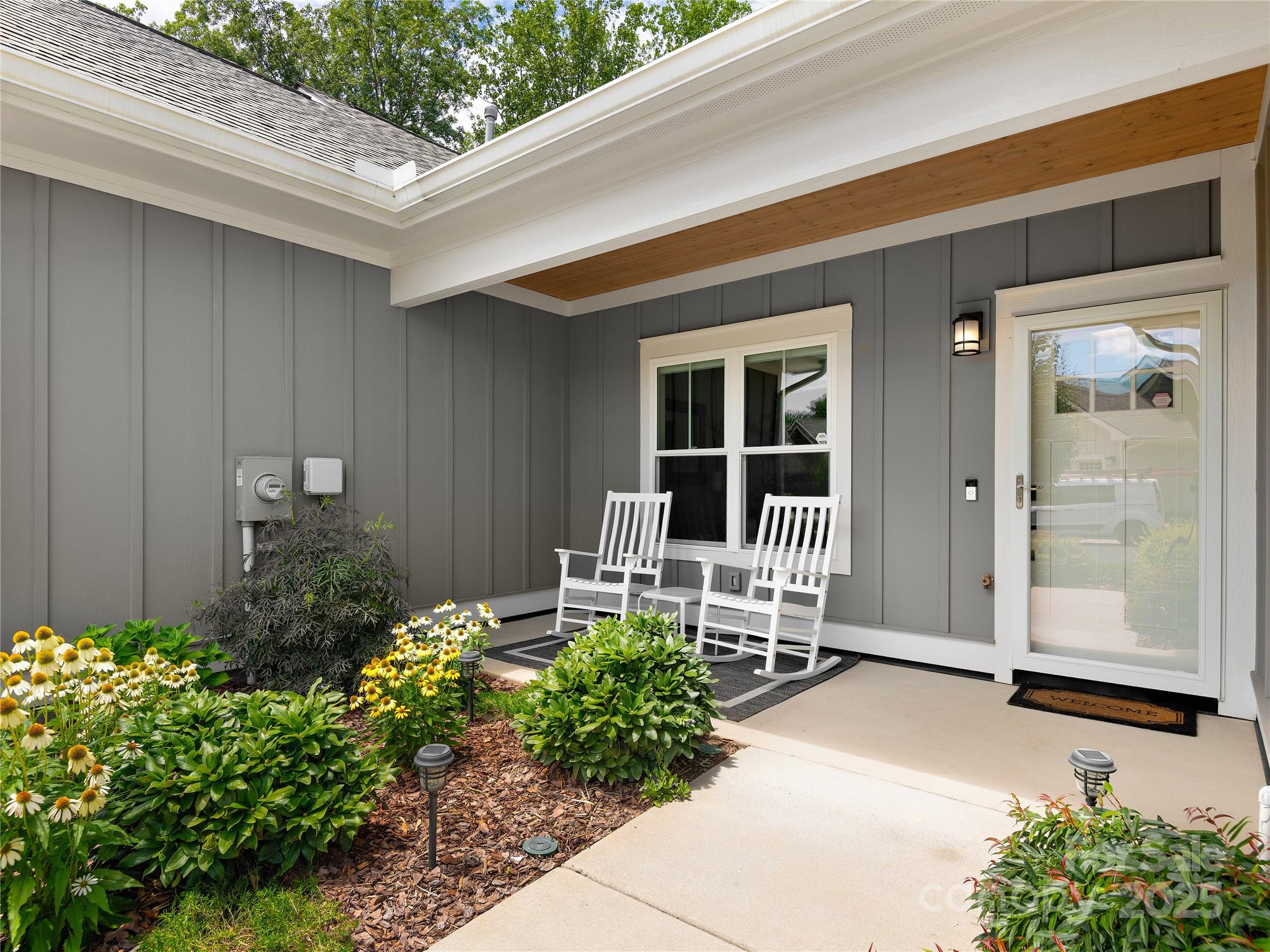 31 Cozy Cottage Way