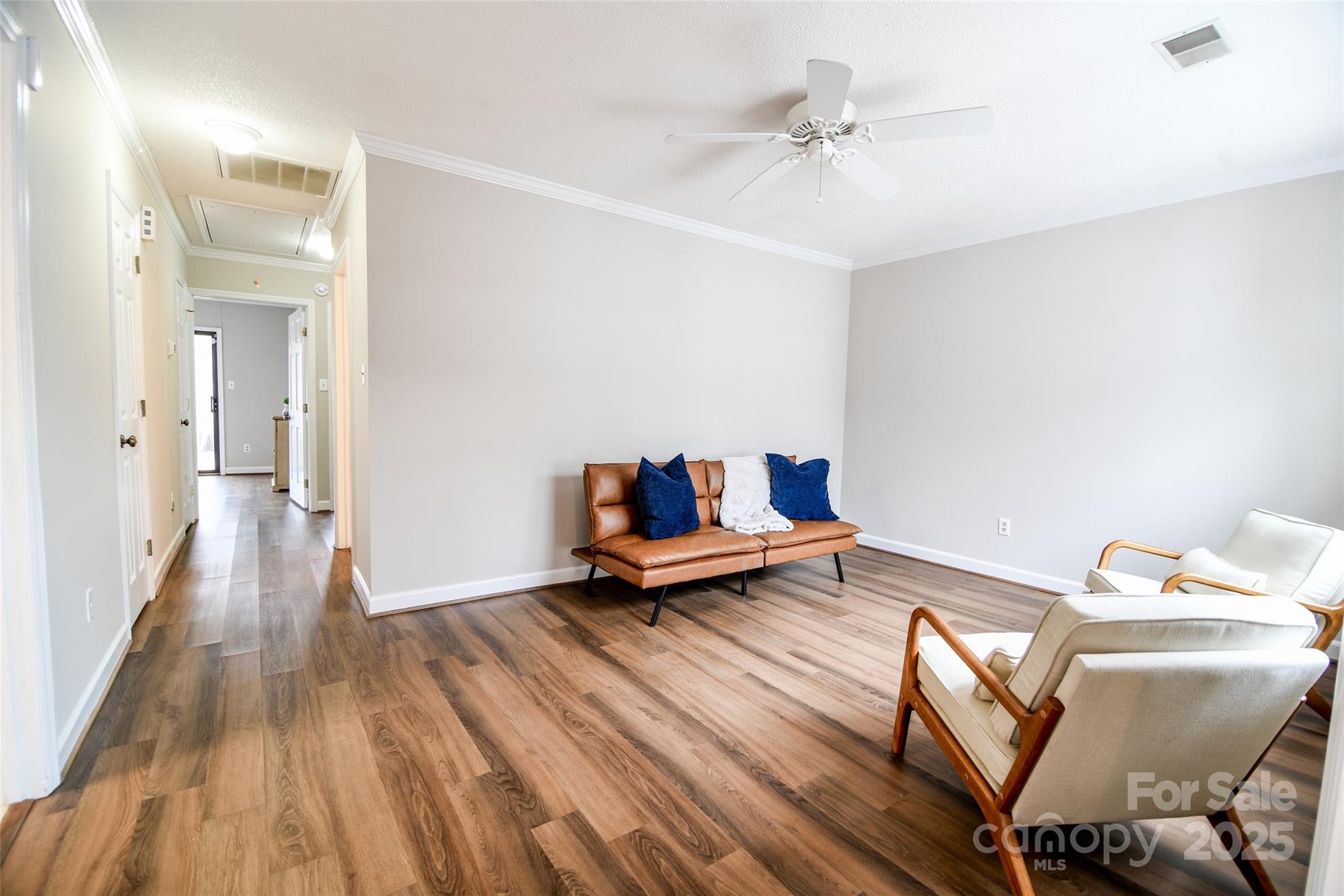 2521 Quail Lake Drive