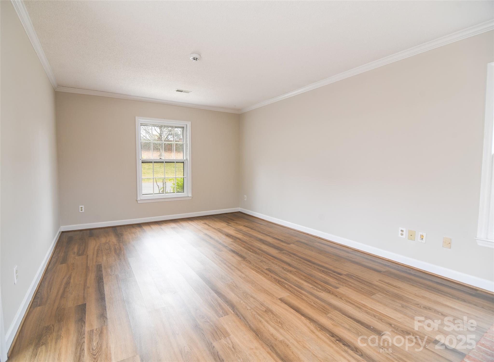 2521 Quail Lake Drive