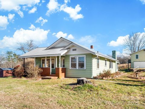 71 Lower Glady Fork Road Candler NC 28715