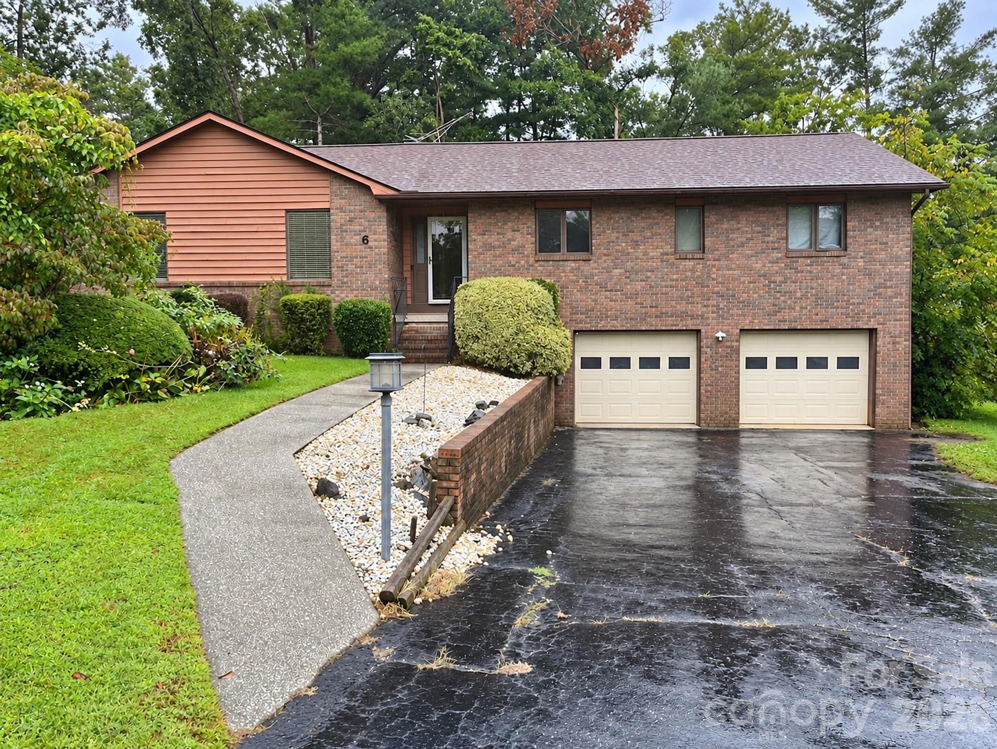 6 Daniel Drive