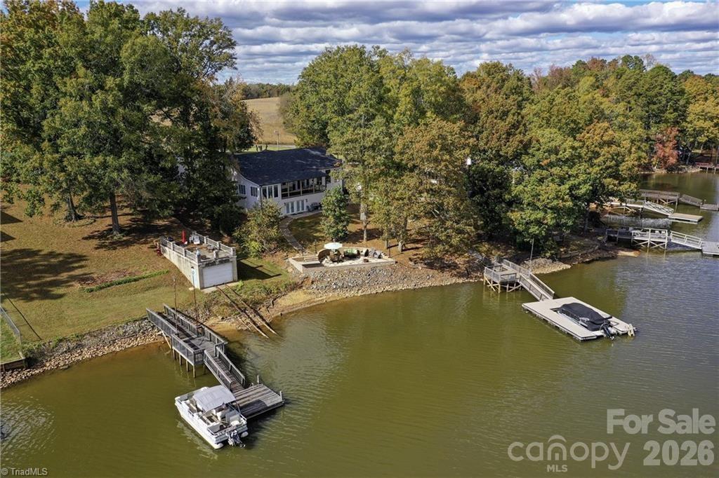 1902 Riverview Road Extension