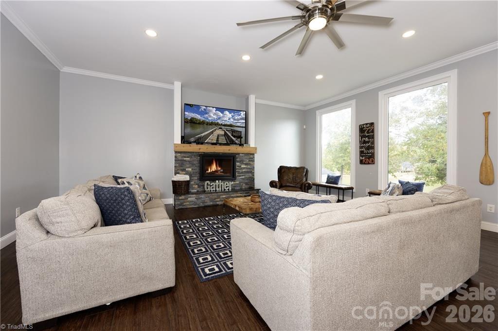 High Rock Lake - Residential