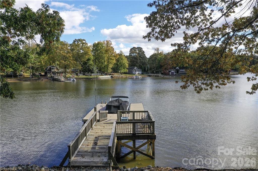 1902 Riverview Road Extension