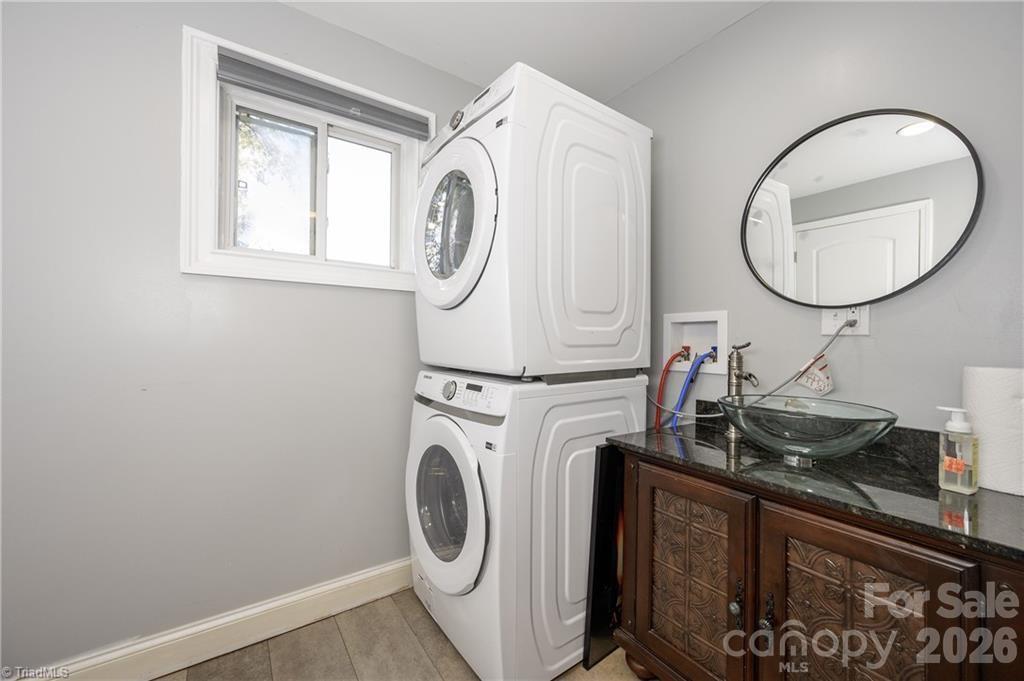 High Rock Lake - Residential