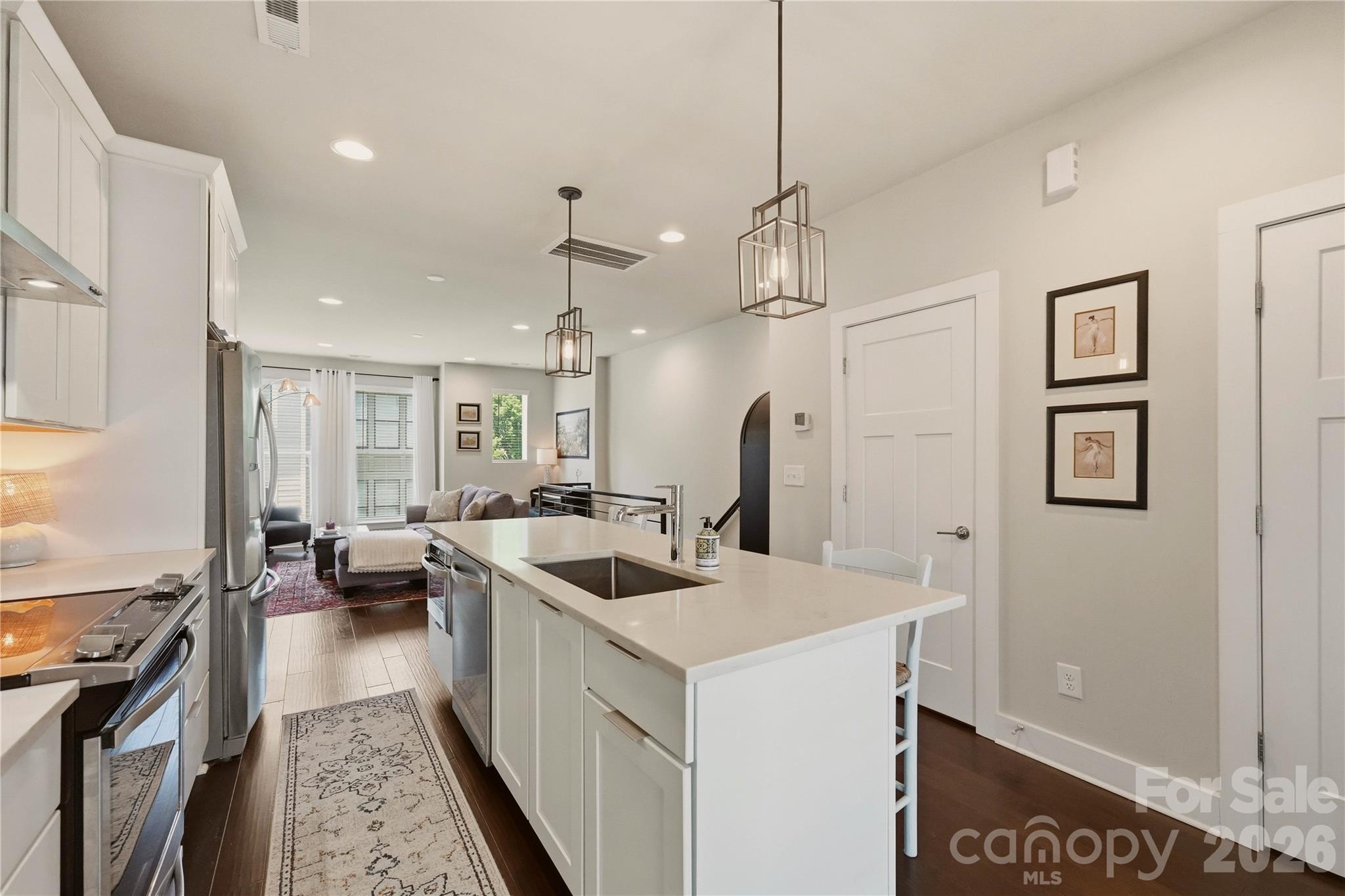 1747 Cannon View Lane