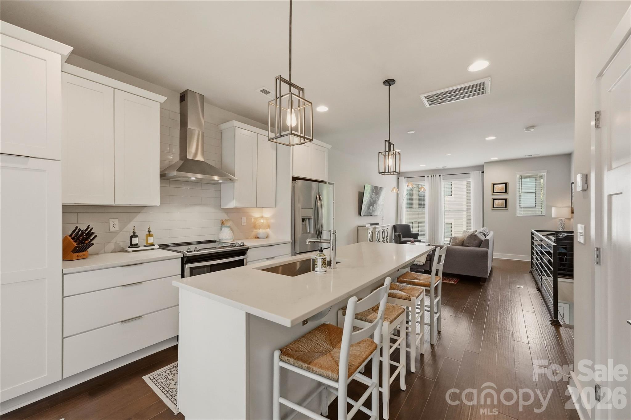 1747 Cannon View Lane