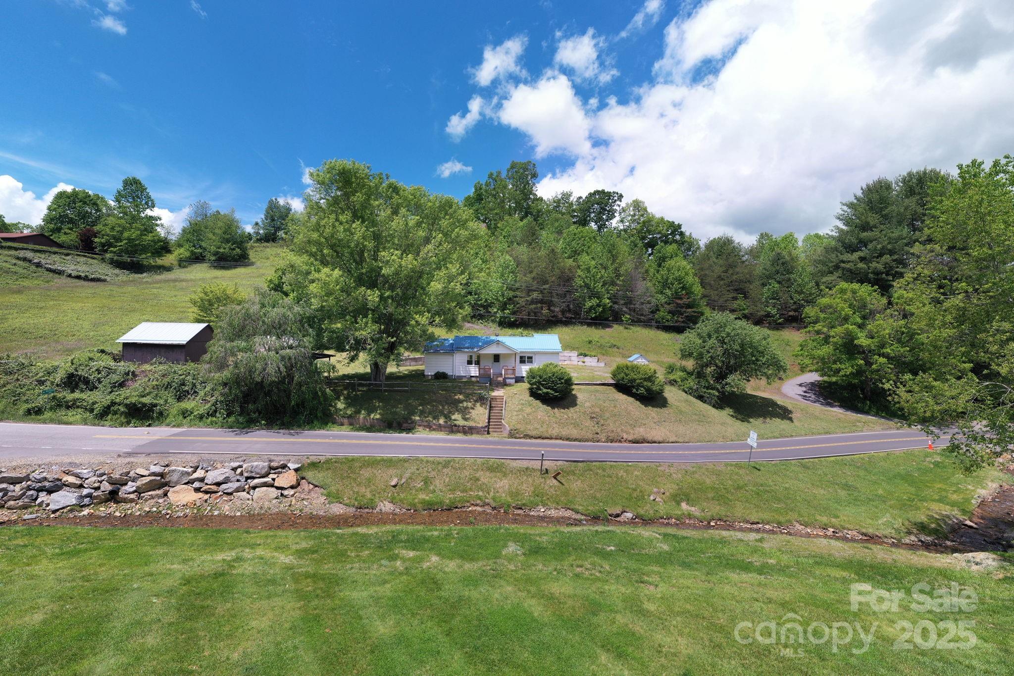 1022 Phipps Creek Road