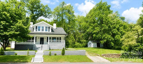 Photo of 105 N Inman Avenue, Bessemer City, NC 28016 (MLS # 4337137)