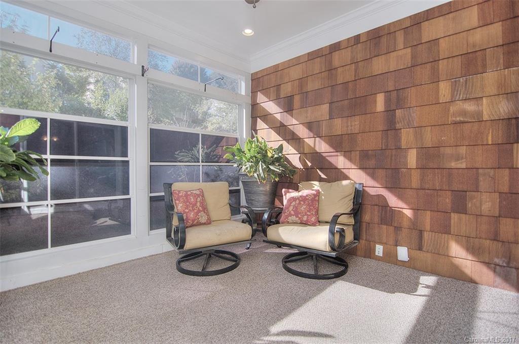 Lake Shore - Residential