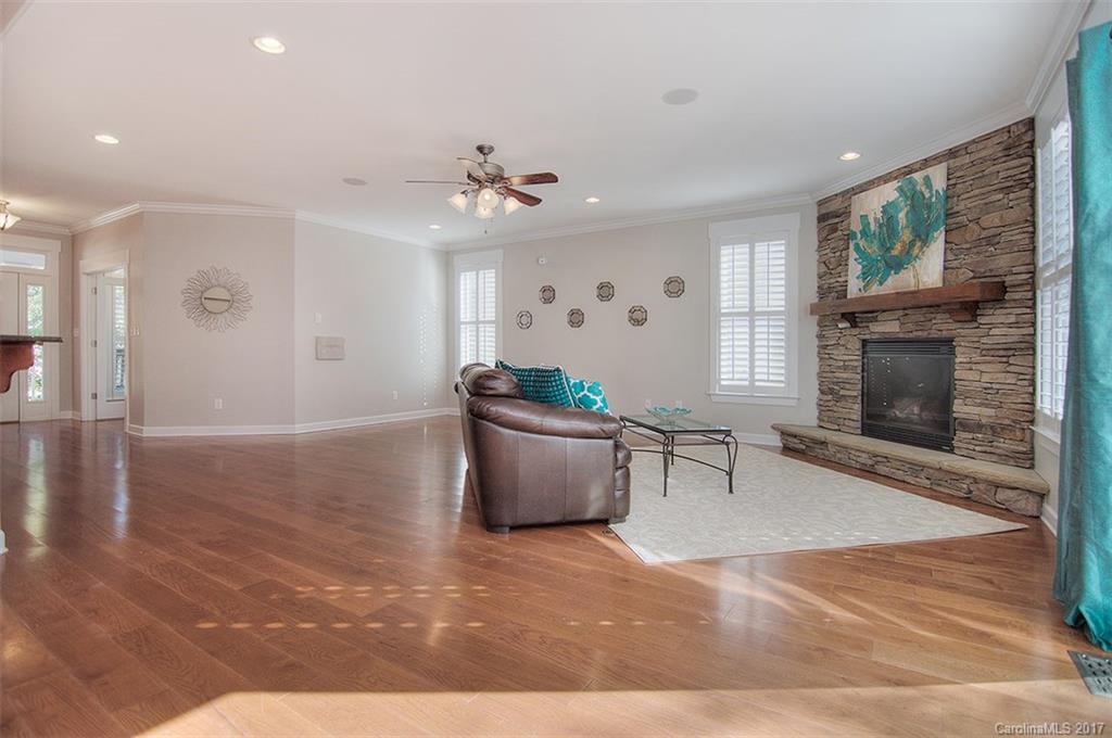 Lake Shore - Residential