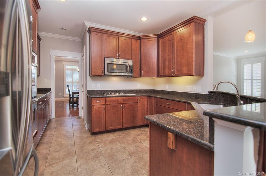 Lake Shore - Residential