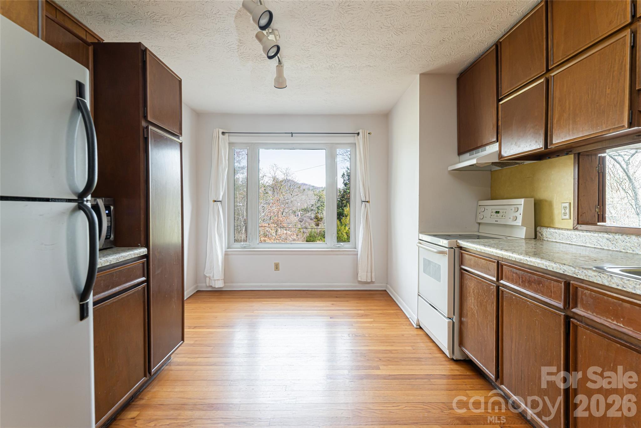 Kenilworth - Residential Income