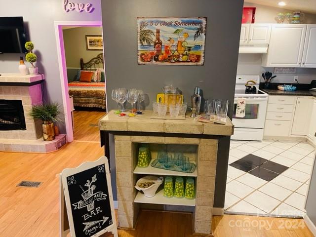 Lake Shore - Residential Lease