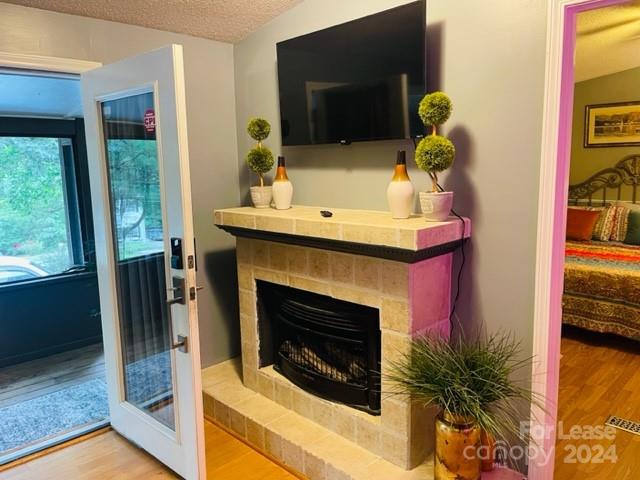 Lake Shore - Residential Lease