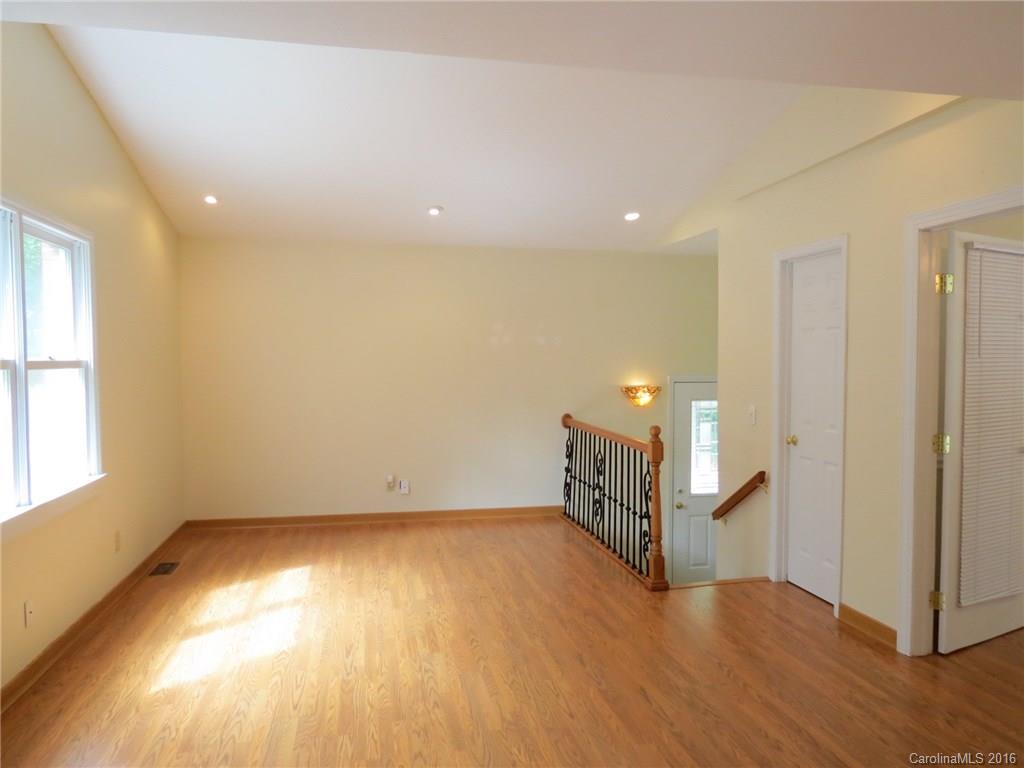 Walnut Ridge - Residential