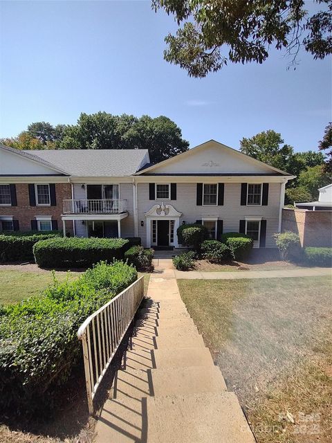 7223 Quail Meadow Lane Charlotte NC 28210