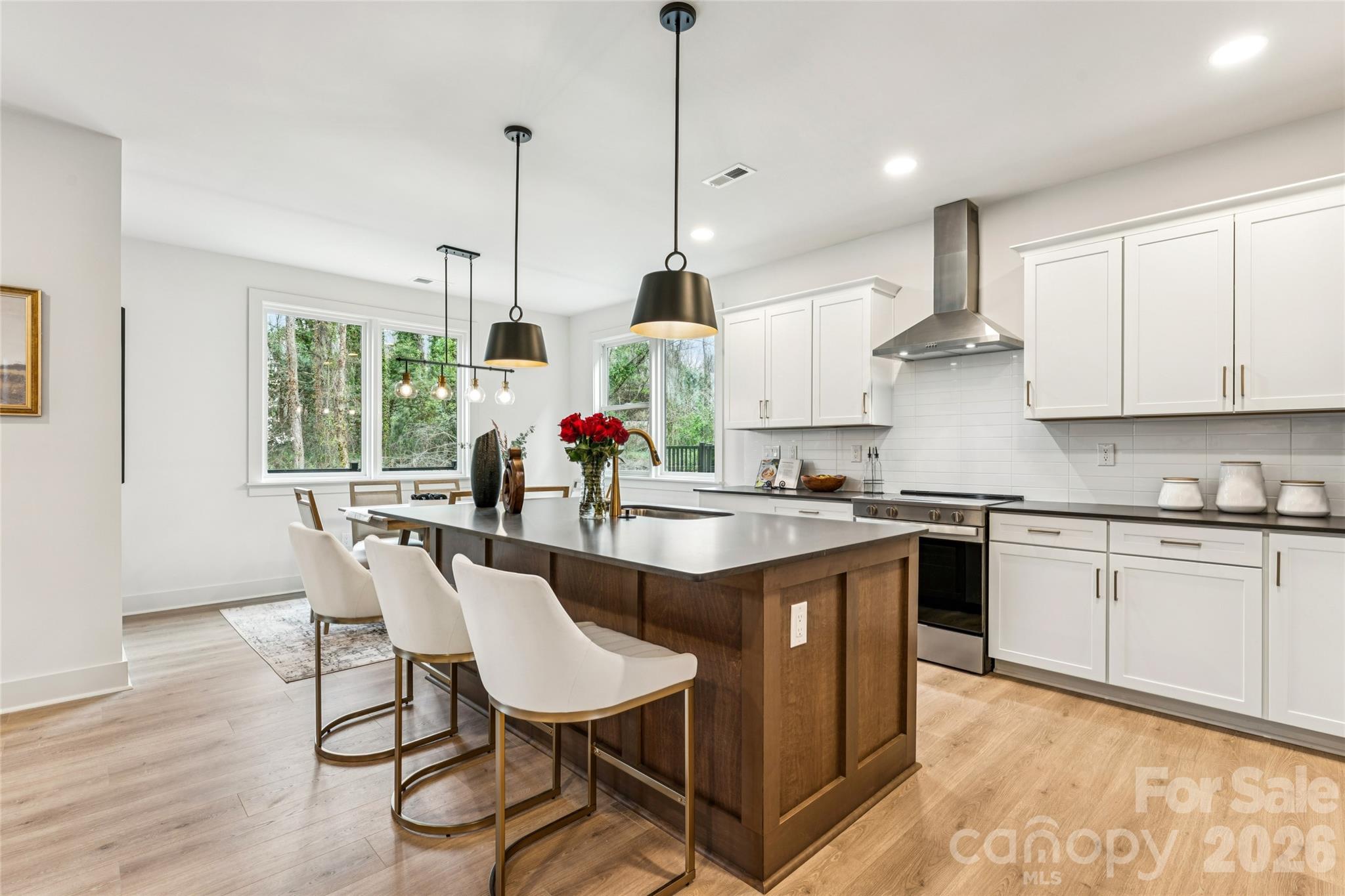 2416 Crestview Drive