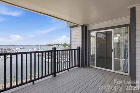Photo for 18883 Vineyard Point Lane