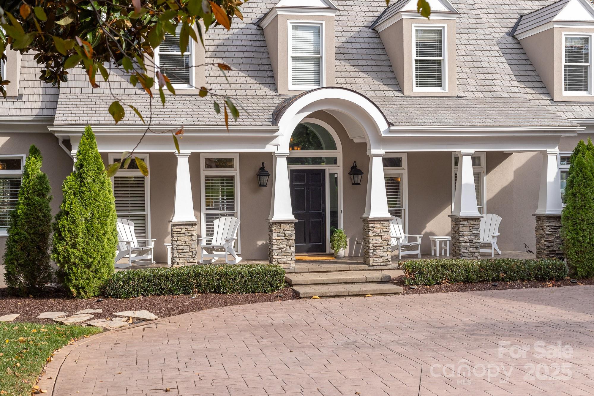 The Peninsula - Residential