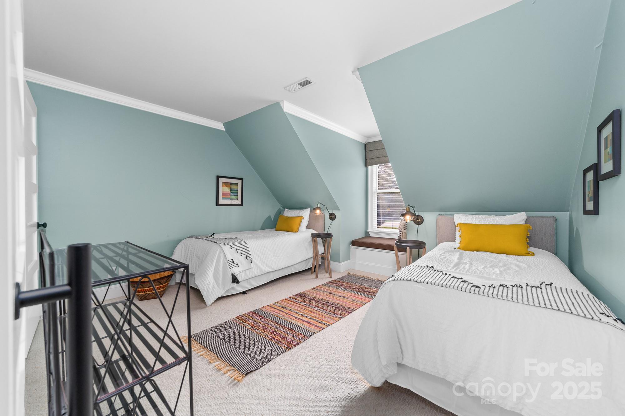 The Peninsula - Residential