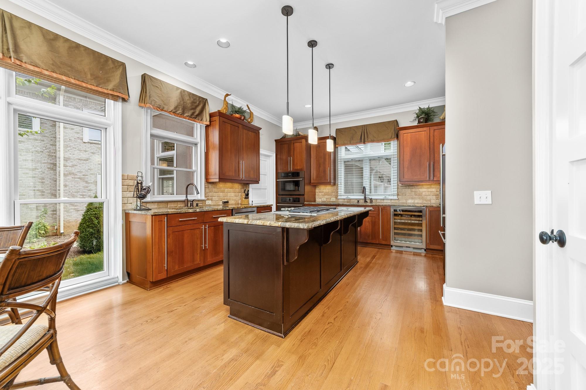 The Peninsula - Residential