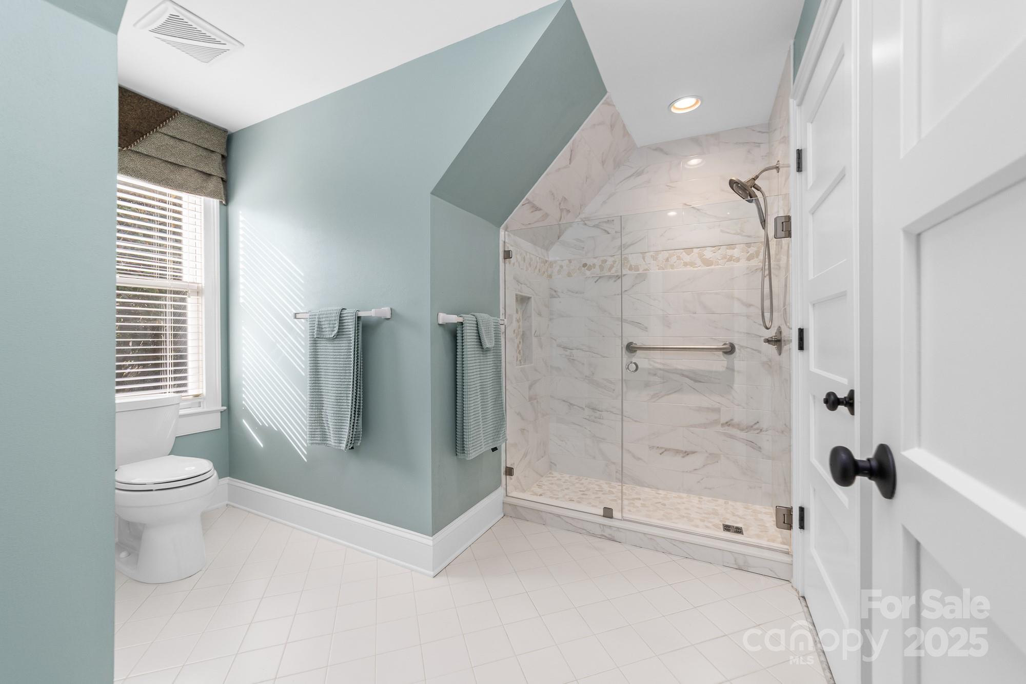 The Peninsula - Residential