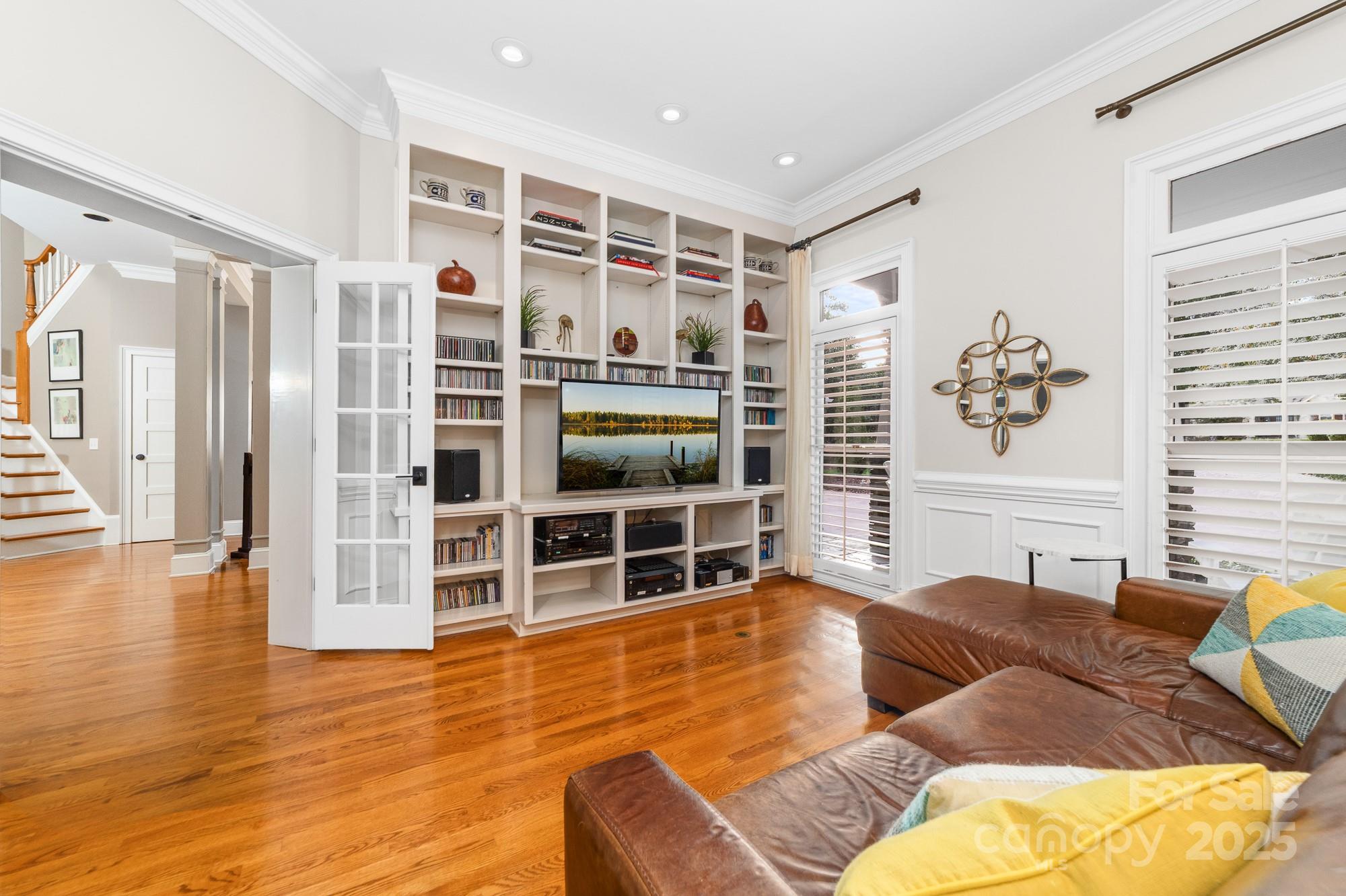 The Peninsula - Residential