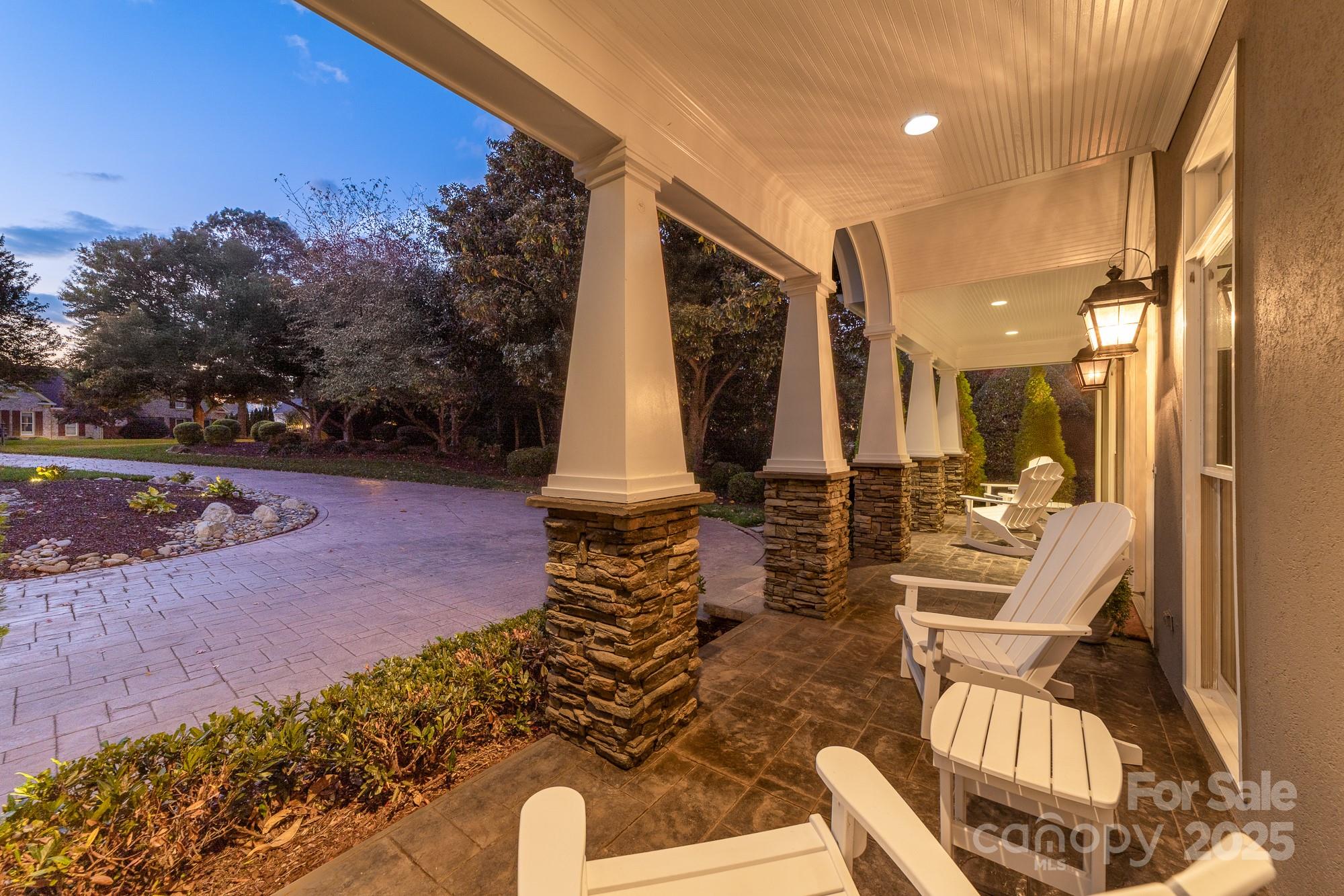 18316 Mainsail Pointe Drive