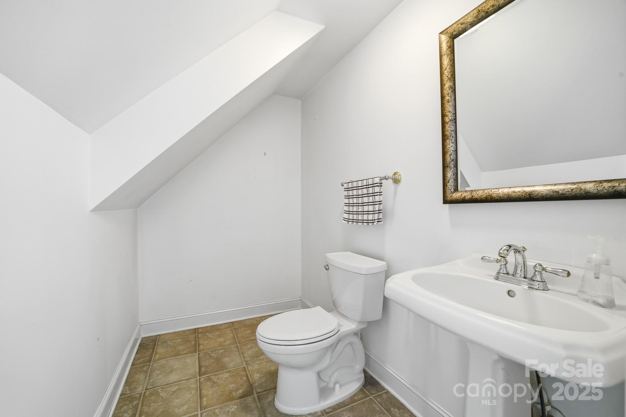 The Peninsula - Residential