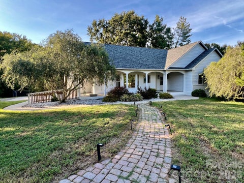 Photo of 13033 Asbury Chapel Road, Huntersville, NC 28078 (MLS # 4426602)