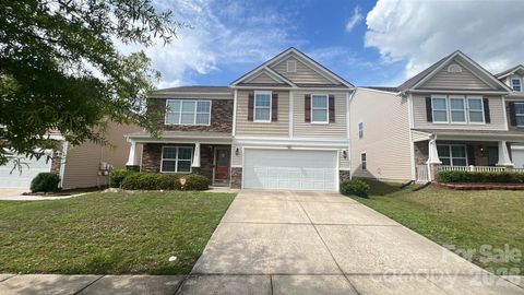 Photo of 7012 Palatine Lane, Charlotte, NC 28214 (MLS # 4389358)