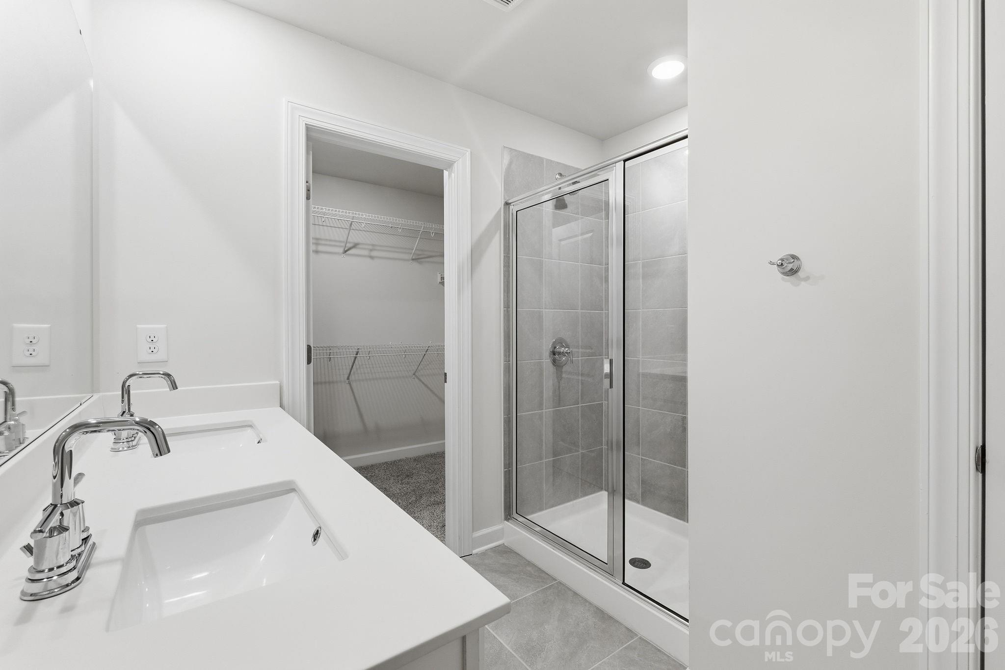 Seattle Crossing - Residential